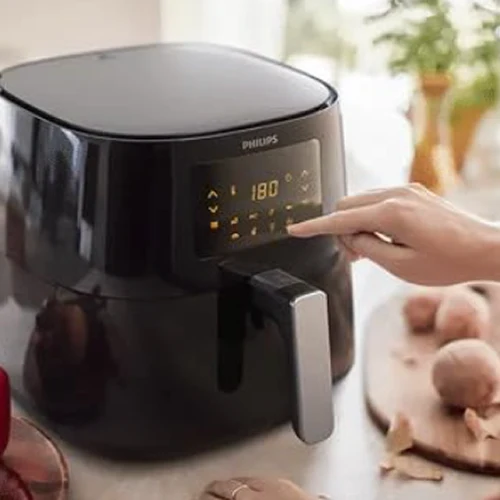 Refurbished Philips Digital Airfryer with 2000W, 6.2L, 7 touch preset menus - HD9270/70 - Image 4
